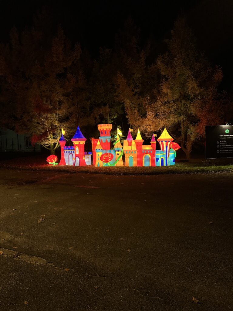 Garden of Lights „Piękna i Bestia”